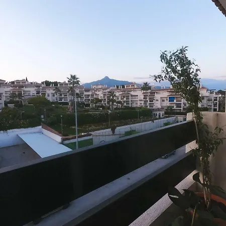 Cozy Banus *